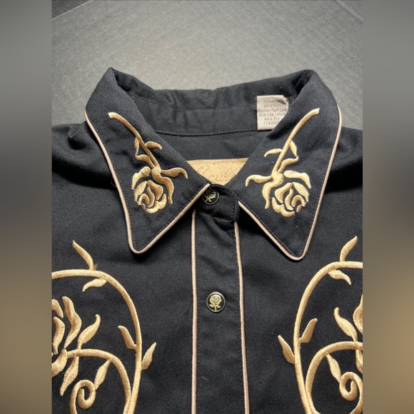 Scully Women’s Embroidered Western Shirt XL Black Roses Snap Front Rodeo - Picture 5 of 11